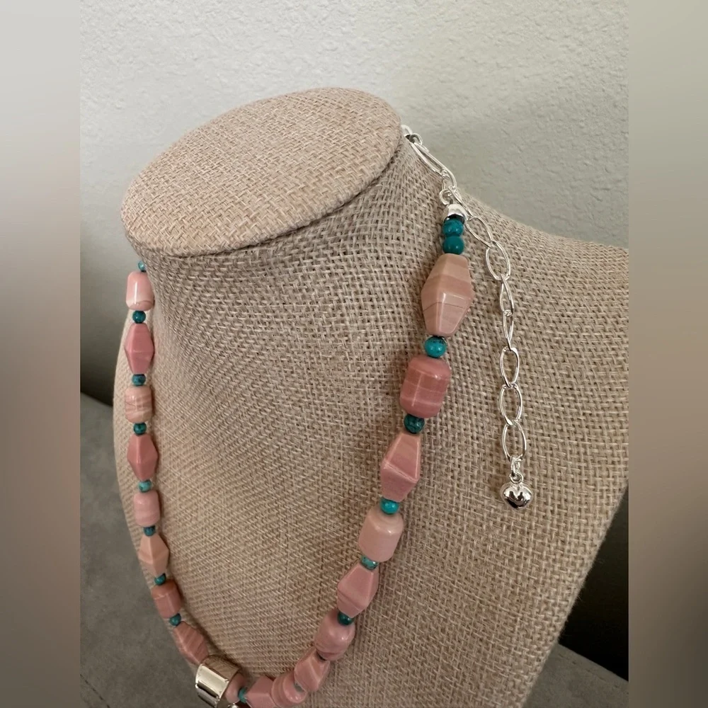 Turquoise and pink beaded necklace with gorgeous pendant! By Jay King - Picture 10 of 11